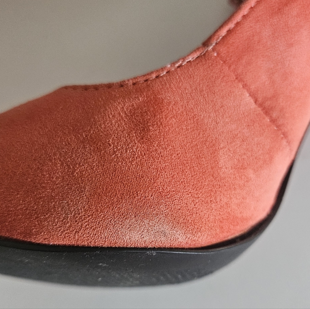 FRH Spiked Suede Heels - Picture 10 of 10